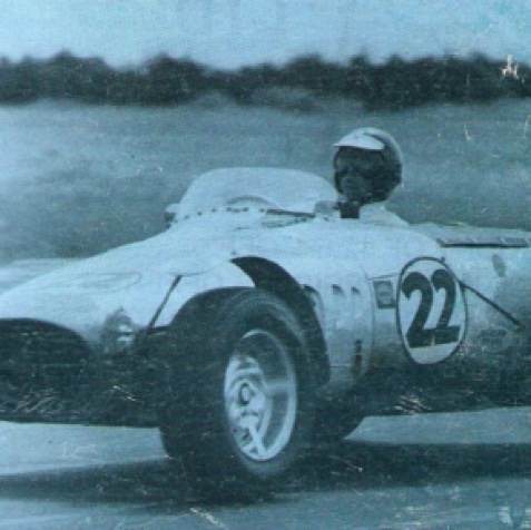 Jim teste la Lycoming spéciale à teretonga, une construction locale avec un moteur avionique